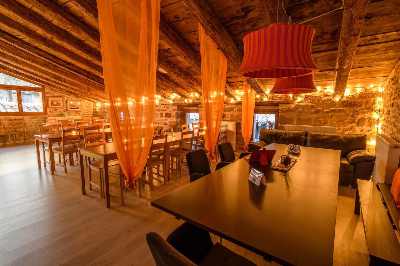 Albergue Valderrobres Auto Check-In Екстериор снимка